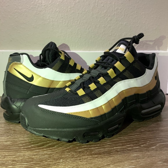 nike air max 95 og black metallic gold